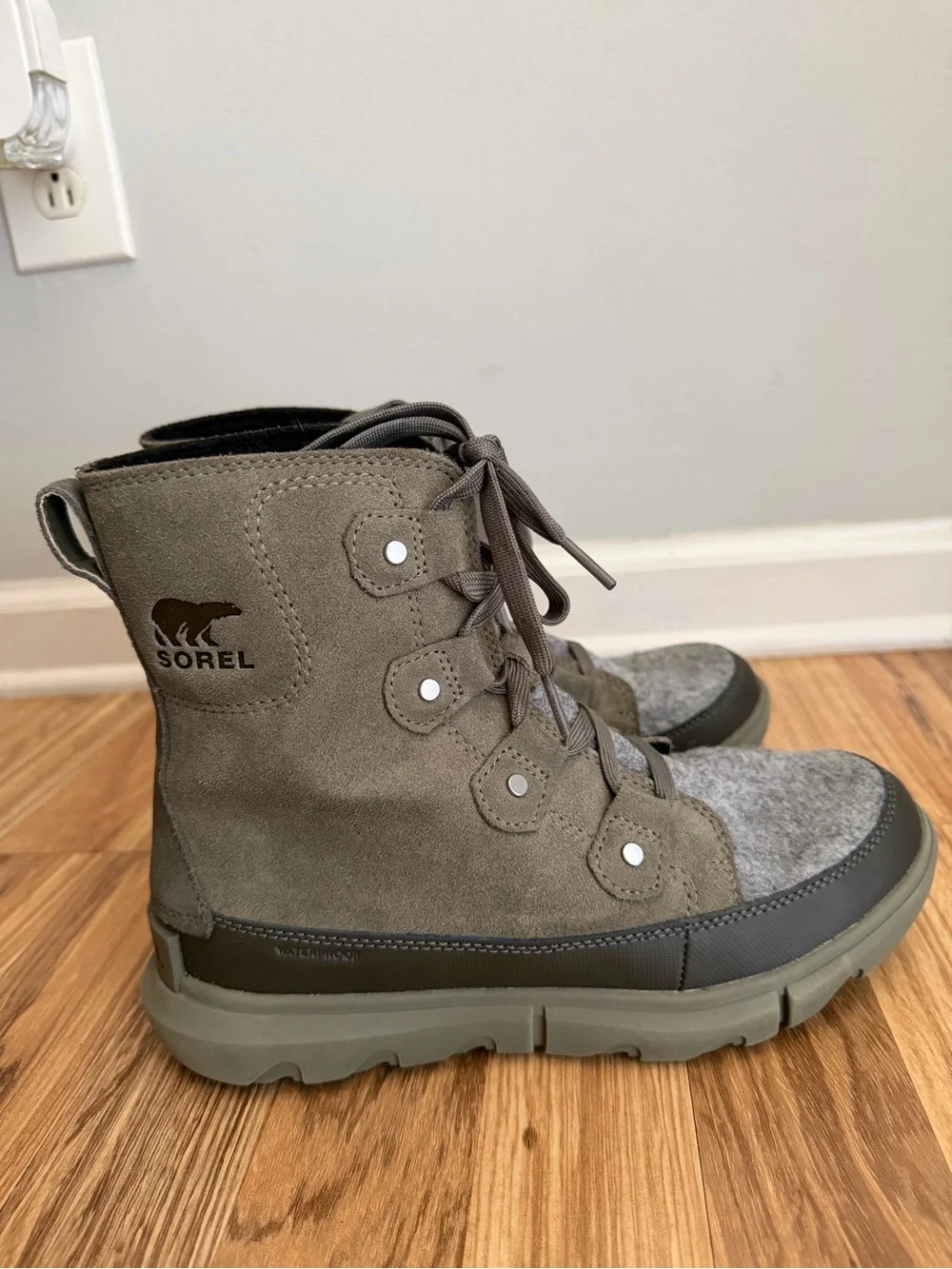 Sorel Women’s Explorer Nex Joan Waterproof Winter Boots Green Sz 7.5